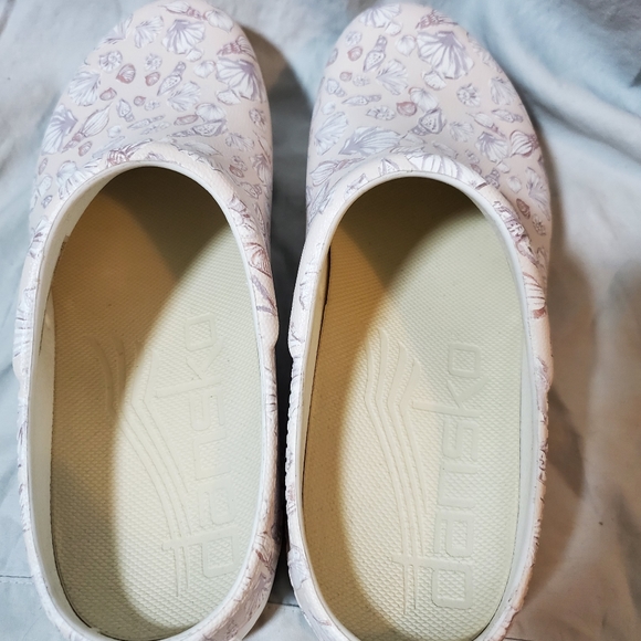 COPY - Dansko Women's molded sea shells EVA clog size 40 - Picture 9 of 10